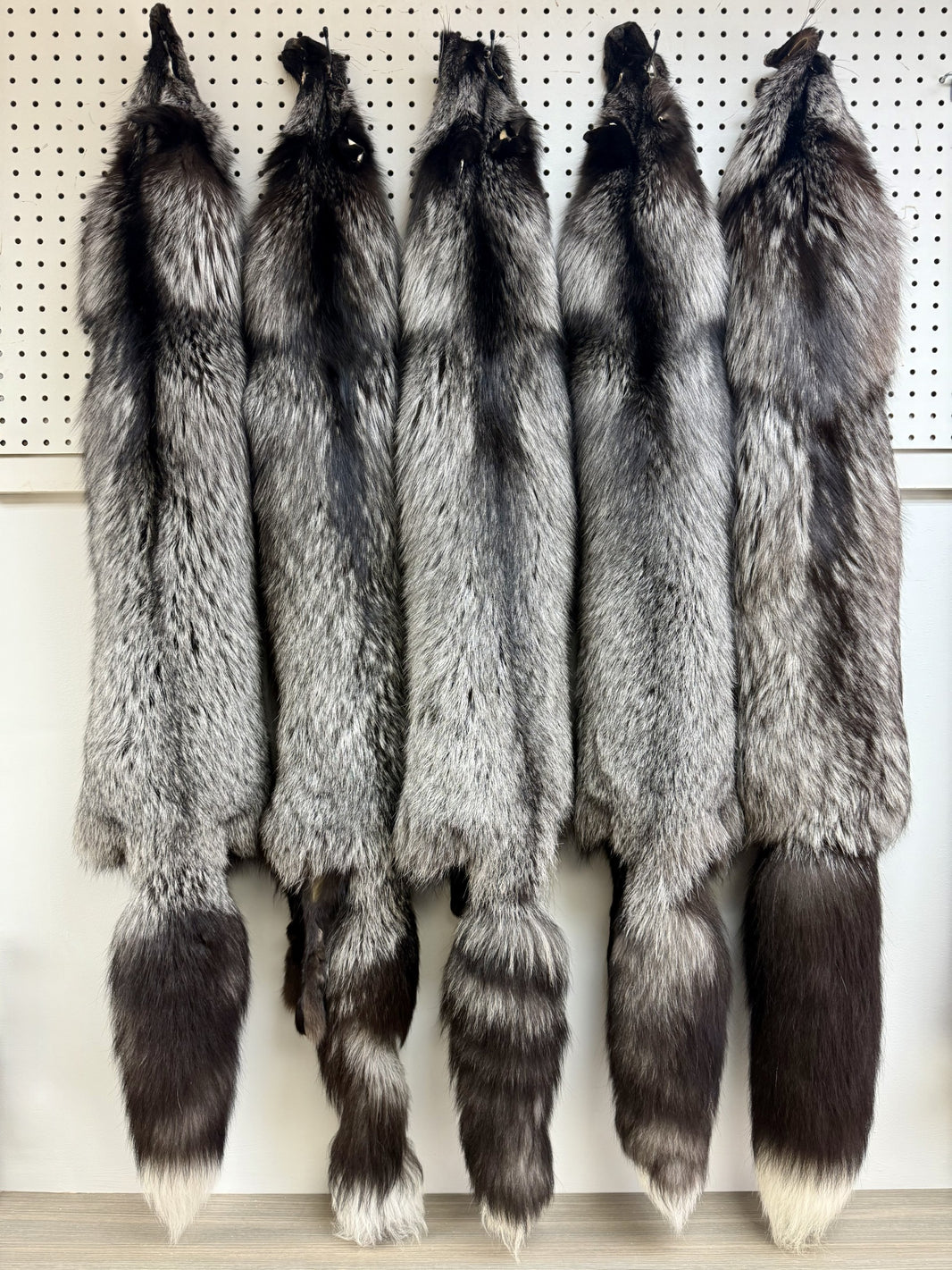 Fur Pelts & Leather – Fur The North